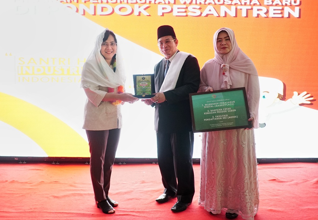 Pondok Pesantren Bisa Cetak Wirausaha Industri Modern
